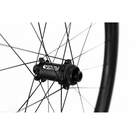 Ruedas 3T Discus 45 -40 LTD Carbon-Ti SHIMANO negro 