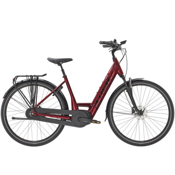 TREK District+ 8 Lowstep Bike GARNET M