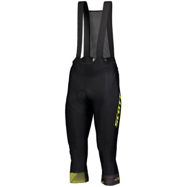 Pantaloncini con bretelle...