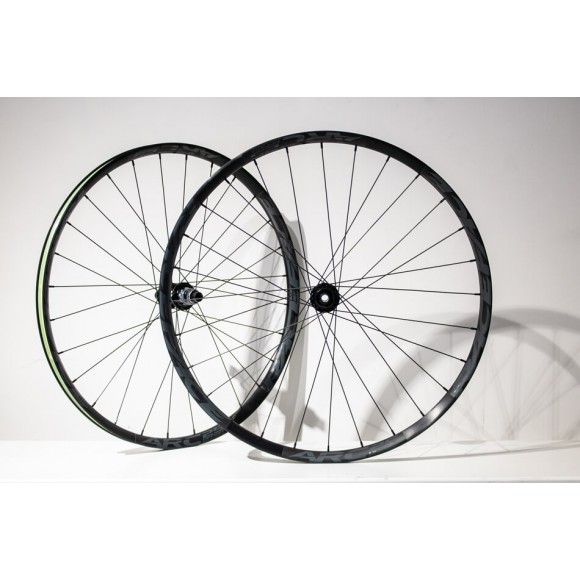 Wheels Race Face Arc 25 650B 27.5 