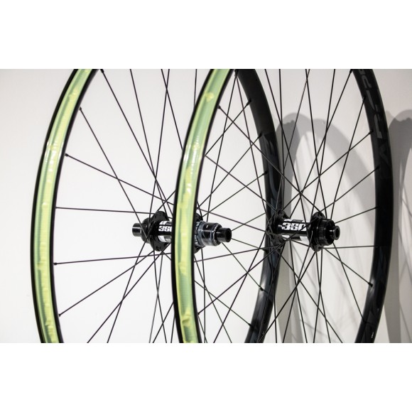 Roues Race Face Arc 25 650B 27,5 