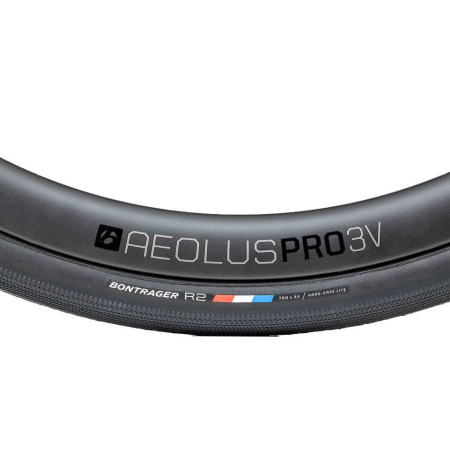 Bontrager R2 Hard-Case Lite 700x25c Tire 