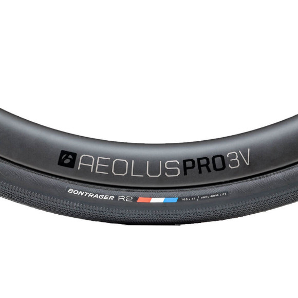 Pneu Bontrager R2 Hard-Case Lite 700x28c 