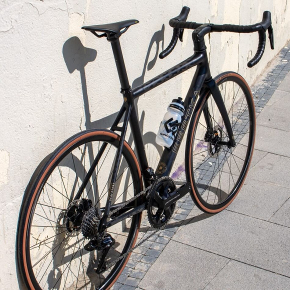 Bicicleta FESTKA Scalatore Core Dura-Ace Di2 NEGRO M