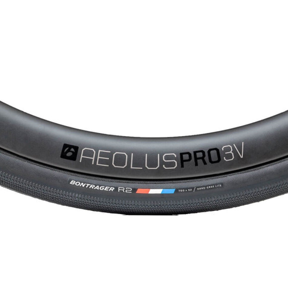 Bontrager R2 Hard-Case Lite 700x23c Tire 