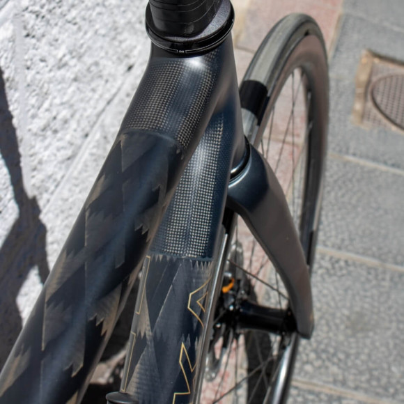 Vélo FESTKA Scalatore Core Dura-Ace Di2 Enve SES 3.4 LE NOIR M