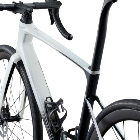 GIANT Defy Advanced Pro 1 2024 Bike BLACK WHITE XS