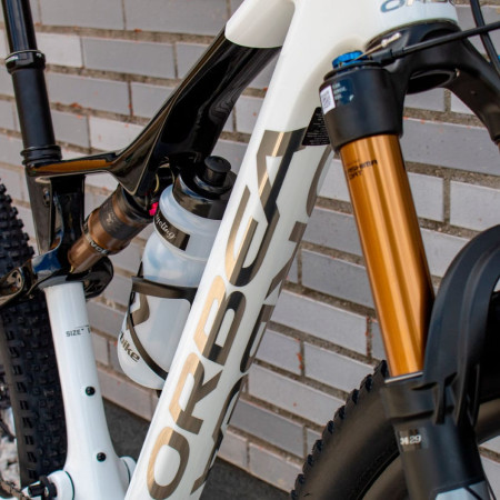 Bicicleta ORBEA Oiz M-PRO personalizada 2024 PRETO BRANCO S