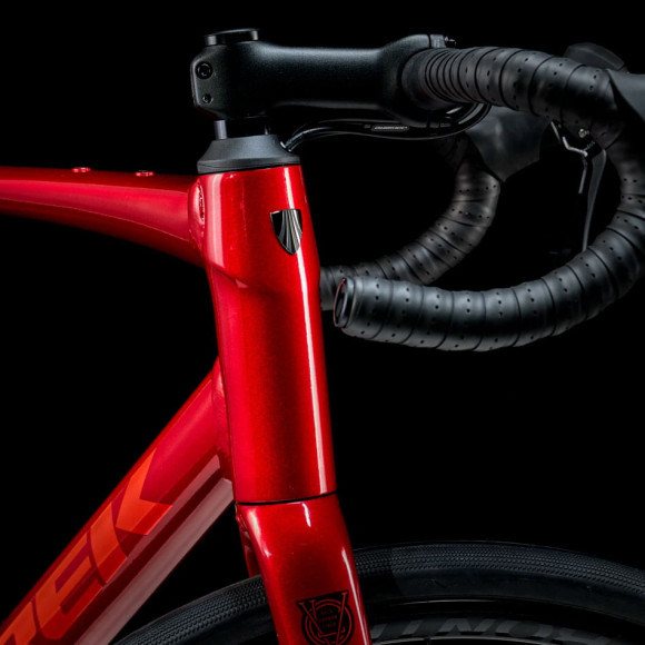 Vélo TREK Domane AL 2 Gen 4 2026 ROUGE 56