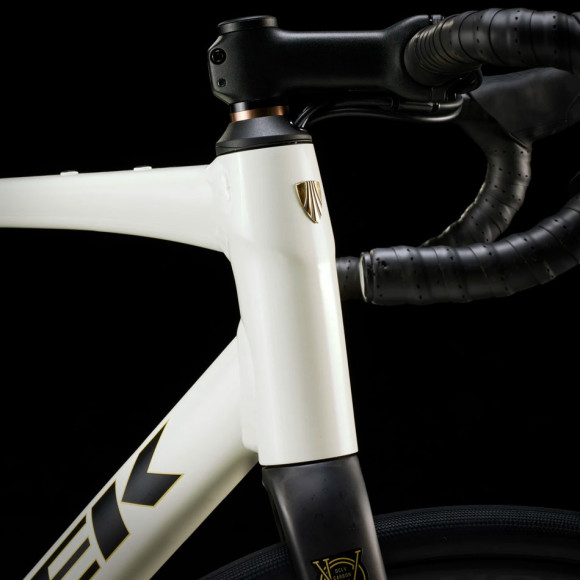 TREK Domane AL 4 Gen 4 2026 Bike WHITE 