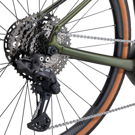 Bici elettrica GIANT Revolt E+ 1 2025 OLIVA S