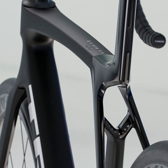 Bicicletta TREK Madone SL 6 AXS Gen 8 2025 NEGRO M