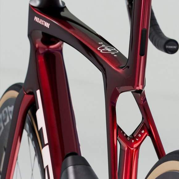 TREK Madone SLR 7 AXS Gen 8 2025 Bike GARNET M.L.