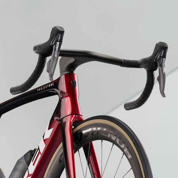 TREK Madone SLR 7 AXS Gen 8 2025 Bike GARNET M.L.