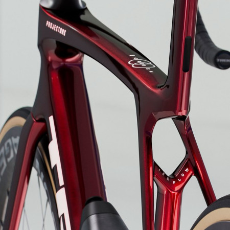 TREK Madone SLR 7 Gen 8 2025 Bike GARNET M.L.