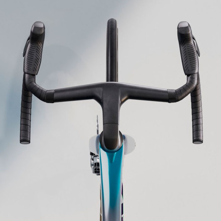 Bicicletta TREK Madone SLR 9 AXS Gen 8 Interstellar 2025 ARGENTO ML