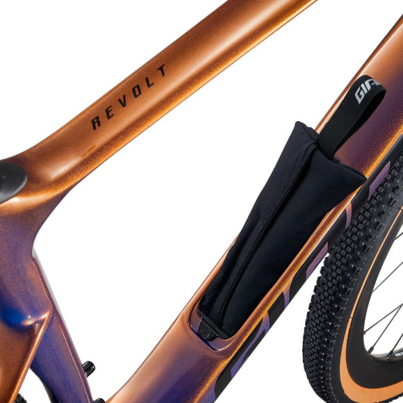 Bicicletta GIANT Revolt Advanced Pro 1 2025 MARRONE S