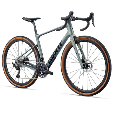 Vélo GIANT Revolt Advanced...