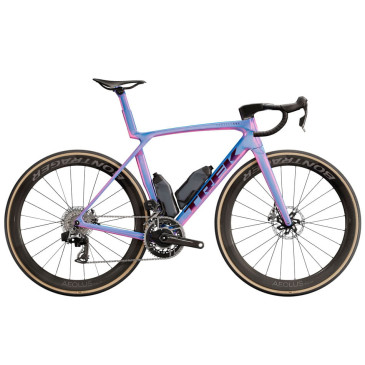TREK Madone SLR 9 AXS Gen 8...