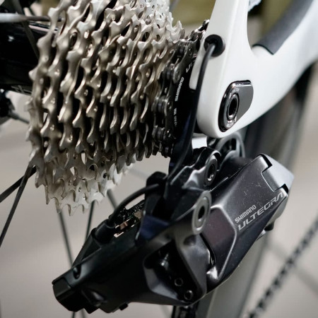 Bicicleta FACTOR Ostro VAM 2.0 Ultegra DI2 Prisma BLANCO 54