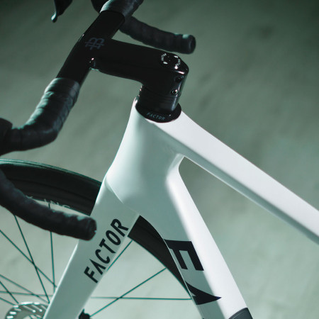 FACTOR Monza Ultegra Black Inc Carbon Bike WHITE 