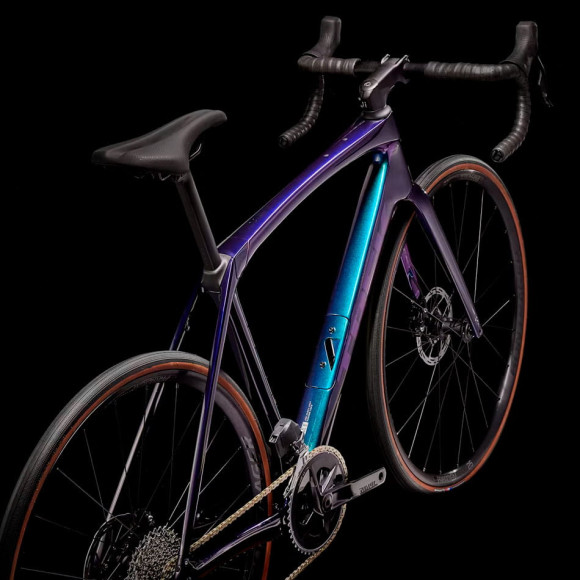 Bicicleta TREK Domane SL 6 eTap Gen 4 2024 MORADO 44