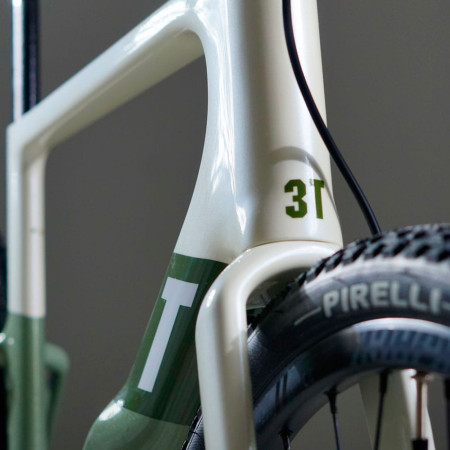 Bicicleta eléctrica 3T Racemax BOOST X35 Apex 1x12 DB White Green OLIVA 54