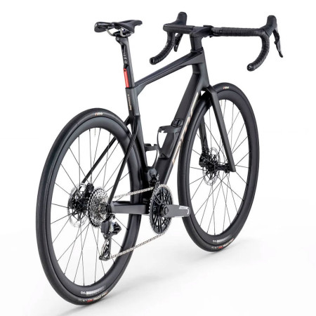 Bicicleta BMC Roadmachine 01 THREE 2026 PRETO 56