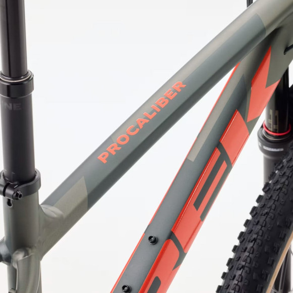 Bicicleta TREK Procaliber 8 2026 VERMELHO XL