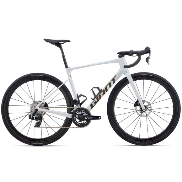 Bicicleta GIANT Defy Advanced Pro 1 2026 BLANCO XL